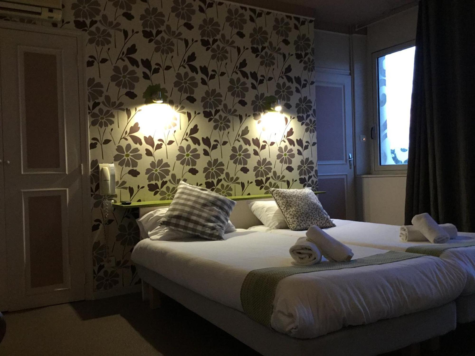 La Celle-sous-Gouzon Hotel Le Pont Napoleon מראה חיצוני תמונה