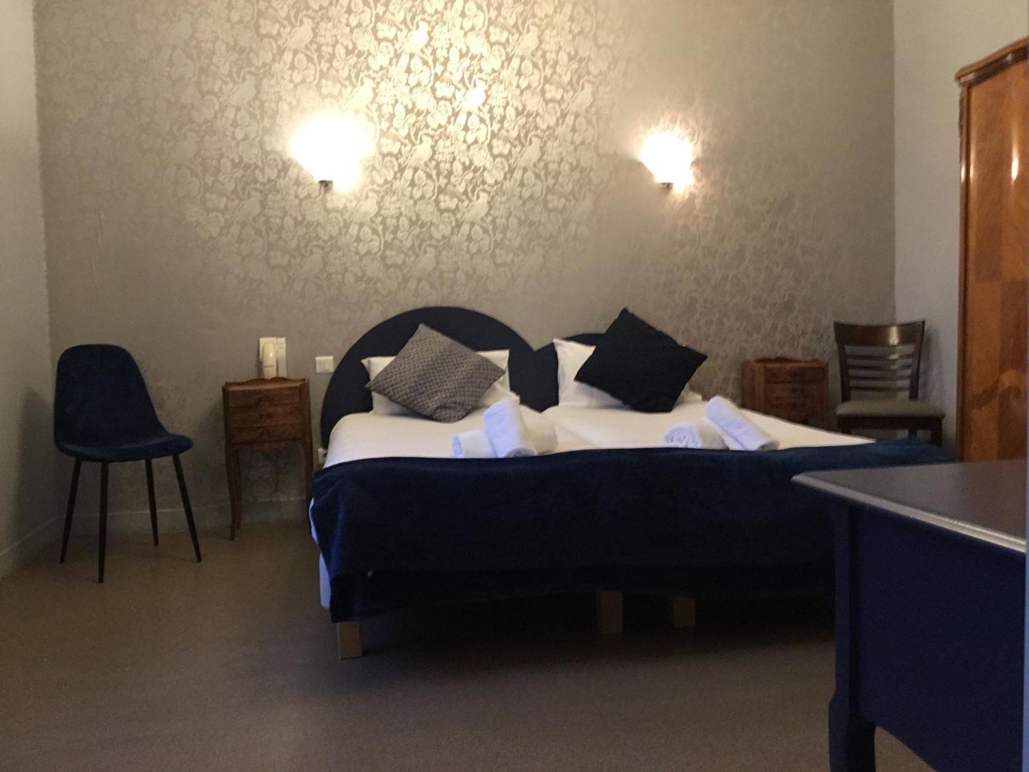 La Celle-sous-Gouzon Hotel Le Pont Napoleon מראה חיצוני תמונה